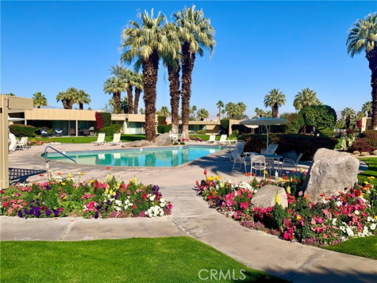 2 Bed Home for Sale in Palm Desert, California