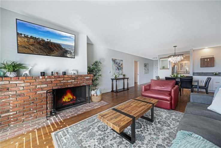 2 Bed Home for Sale in El Segundo, California