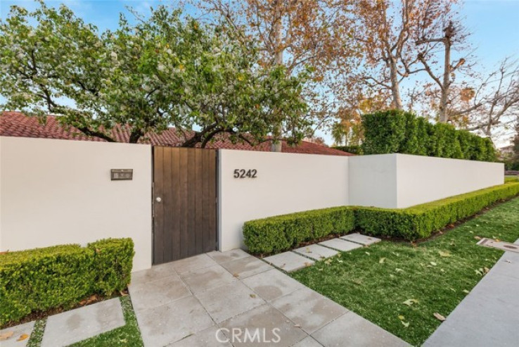 5 Bed Home for Sale in Encino, California