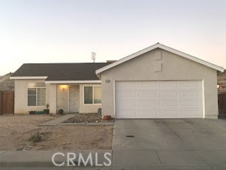 Residential Home in Rosamond