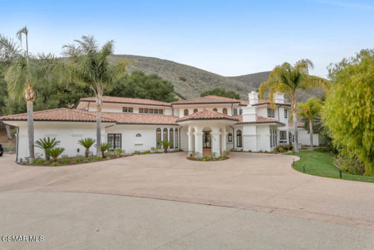 Residential Home in Westlake Village