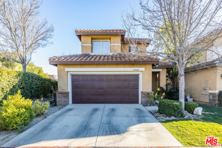 Residential Home in Canyon Country 1