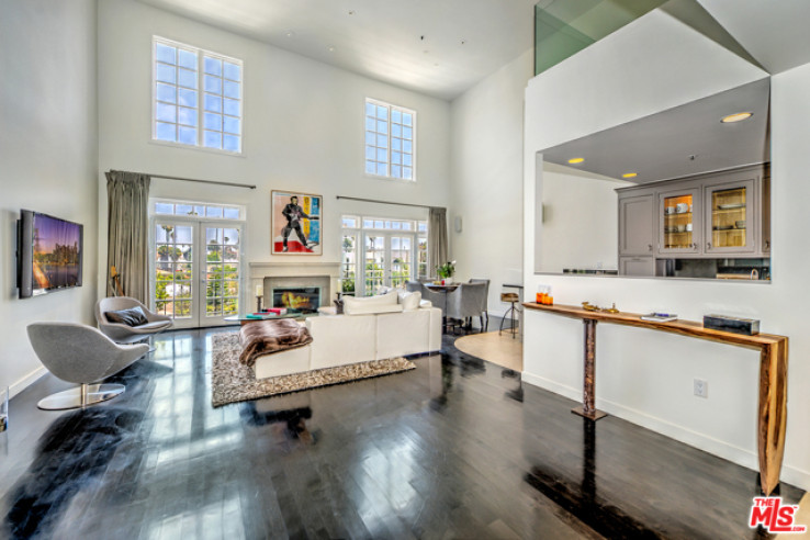 3 Bed Home for Sale in Santa Monica, California