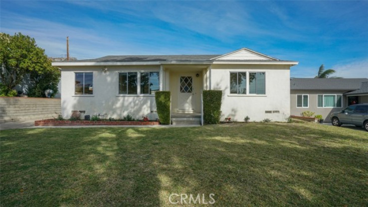 3 Bed Home for Sale in Burbank, California