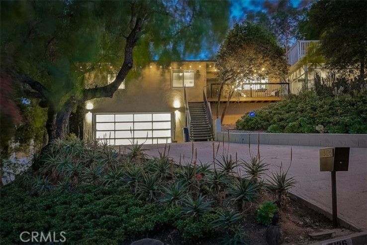 Residential Home in Sunset Strip - Hollywood Hills West