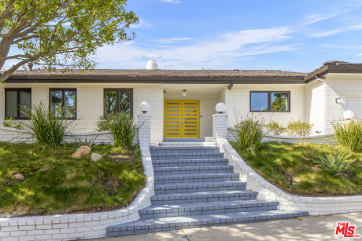 4 Bed Home for Sale in Beverly Hills, California
