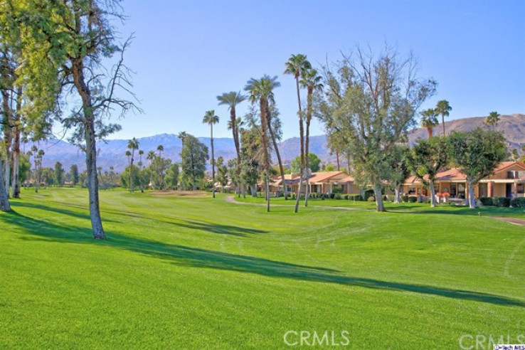 Residential Home in North Palm Desert