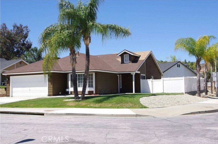 Residential Home in North Castaic