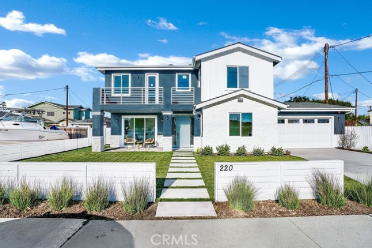 4 Bed Home for Sale in Costa Mesa, California