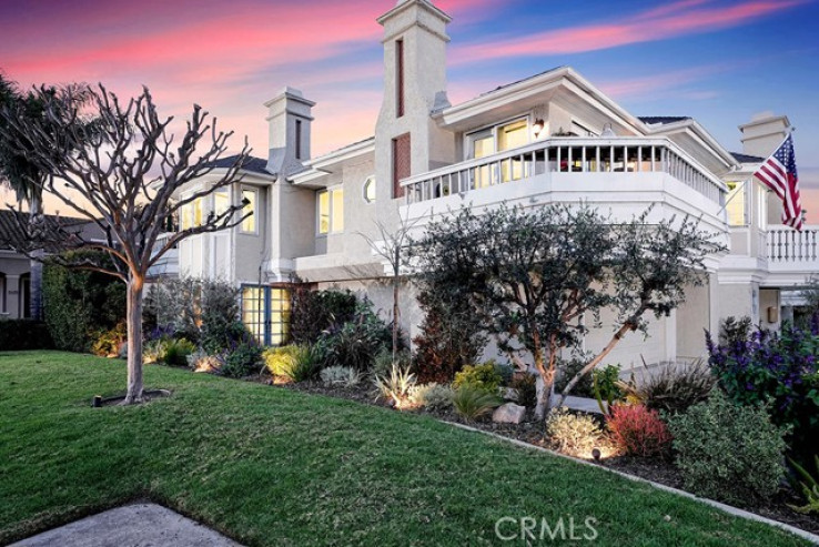 3 Bed Home for Sale in Costa Mesa, California