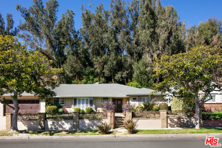 3 Bed Home for Sale in Los Angeles, California
