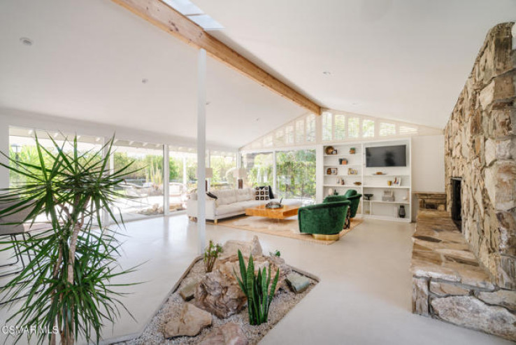 3 Bed Home for Sale in Thousand Oaks, California
