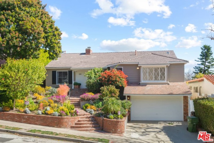 Residential Home in Westwood - Century City