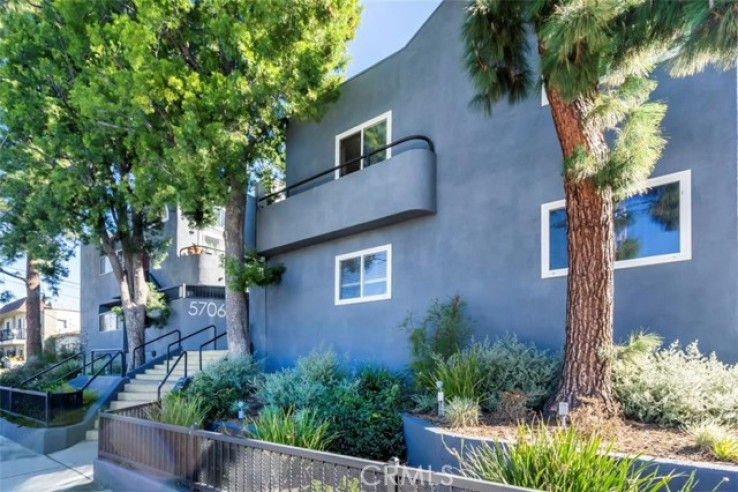 2 Bed Home for Sale in North Hollywood, California