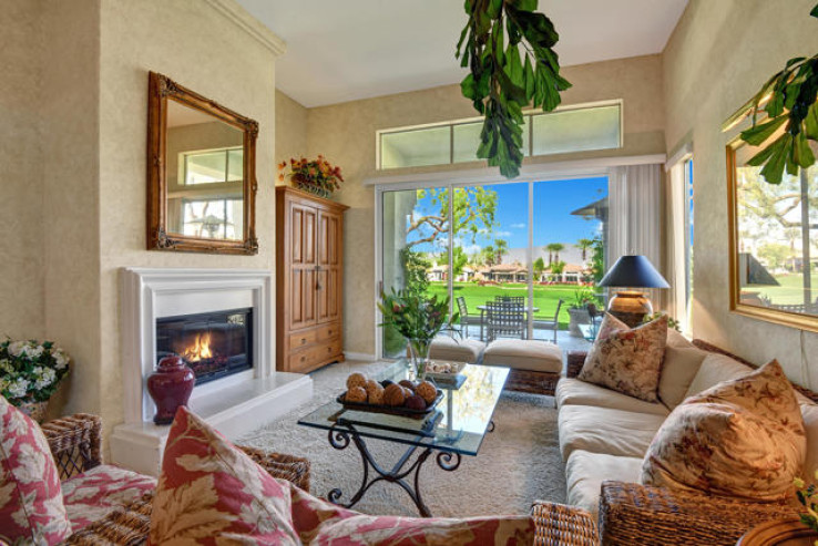 Residential Home in East Palm Desert
