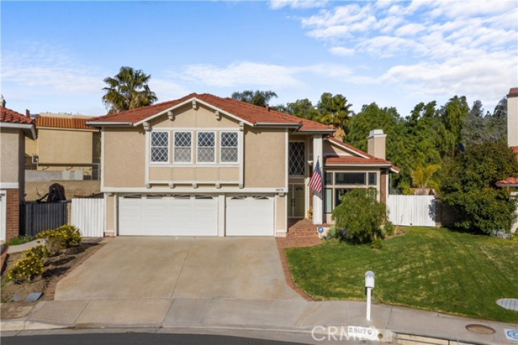 5 Bed Home for Sale in Saugus, California
