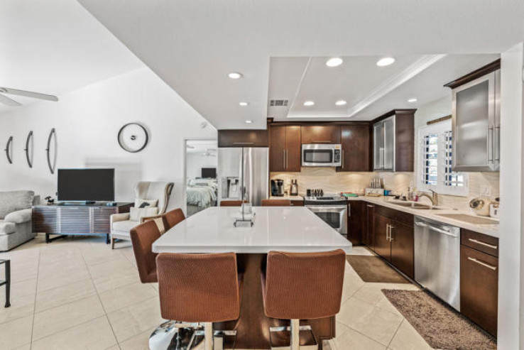 2 Bed Home for Sale in Palm Desert, California