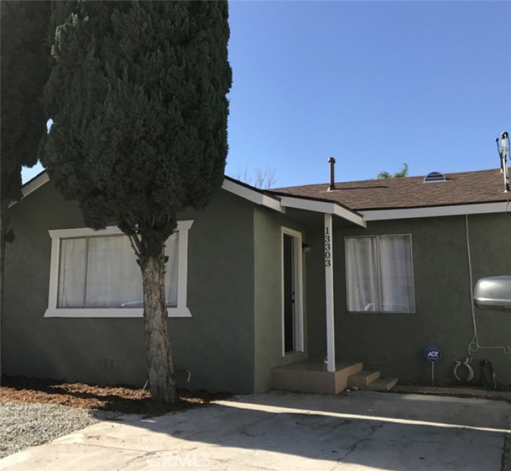 2 Bed Home for Sale in Hawthorne, California