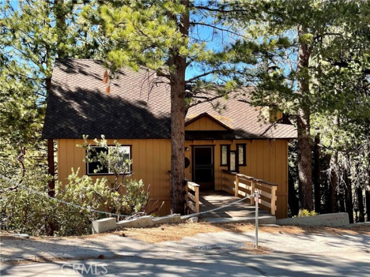 4 Bed Home for Sale in Lake Arrowhead, California