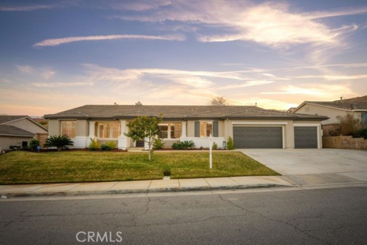 5 Bed Home for Sale in Palmdale, California