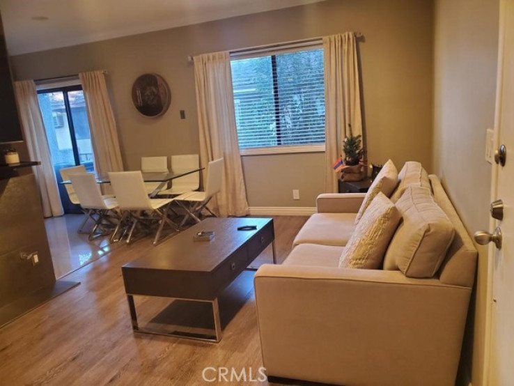 2 Bed Home for Sale in Sun Valley, California