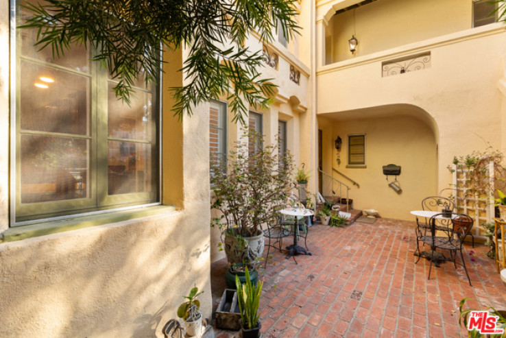  Income Home for Sale in Beverly Hills, California