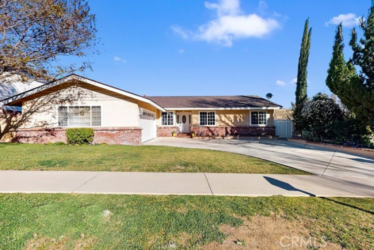 3 Bed Home for Sale in Saugus, California