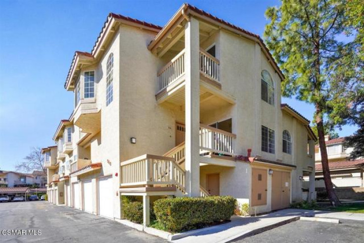 2 Bed Home for Sale in Oak Park, California