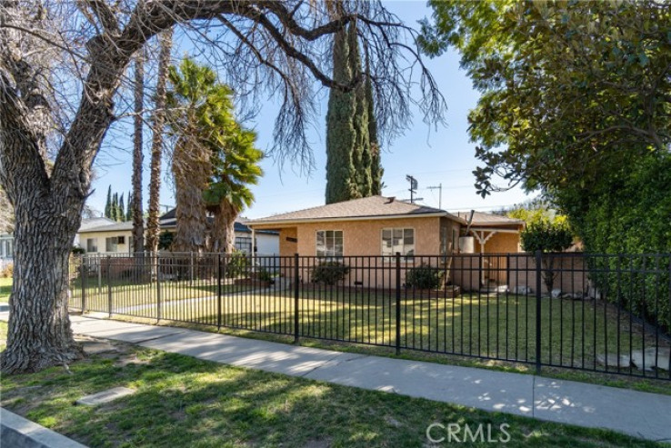 2 Bed Home for Sale in Van Nuys, California