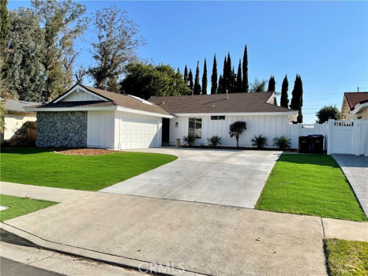 Residential Home in Granada Hills