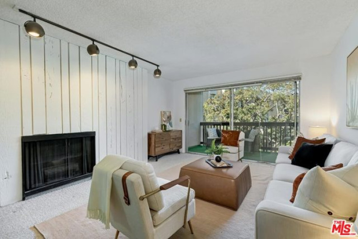 1 Bed Home for Sale in Culver City, California