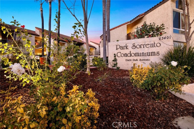 2 Bed Home for Sale in Calabasas, California