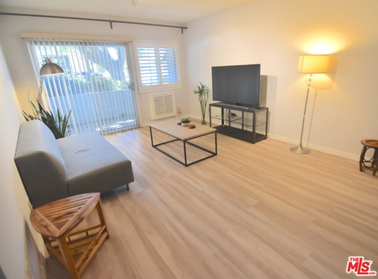 2 Bed Home for Sale in Culver City, California