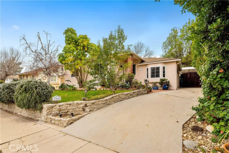 3 Bed Home for Sale in Encino, California