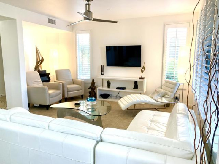 Residential Home in North Palm Desert