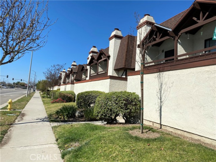 2 Bed Home for Sale in Torrance, California