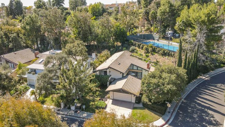 Residential Home in Bel Air Estates
