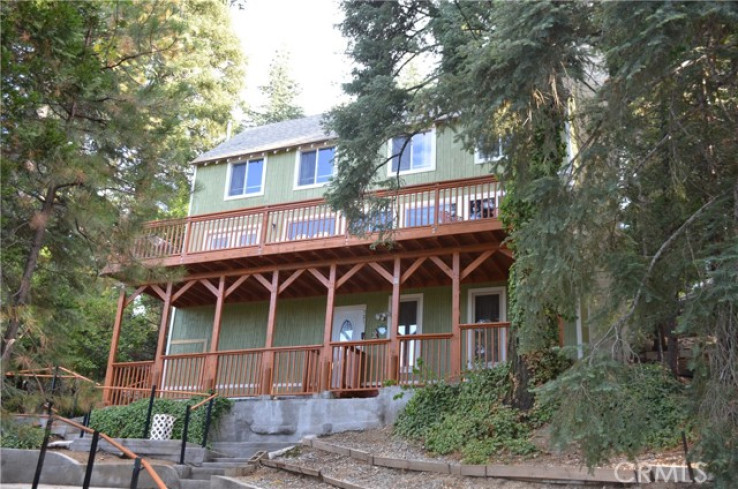 4 Bed Home for Sale in Lake Arrowhead, California