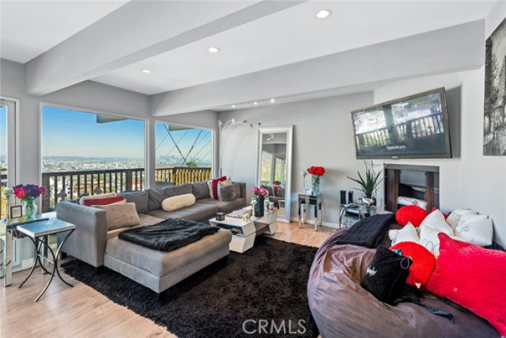 2 Bed Home for Sale in Los Angeles, California