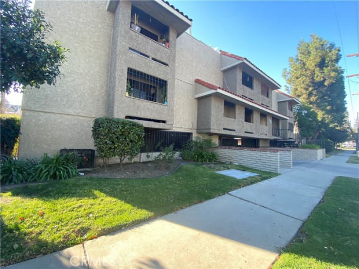 Residential Home in Van Nuys