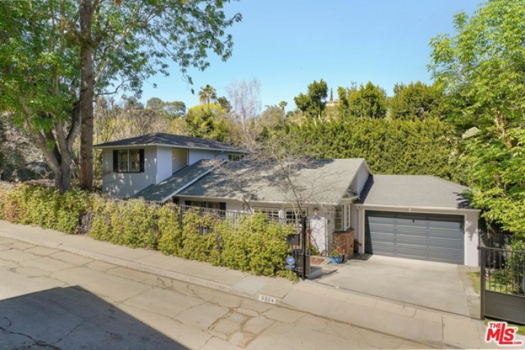 4 Bed Home for Sale in Los Angeles, California
