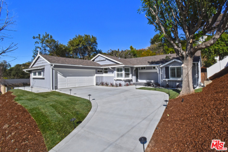 Residential Home in Sherman Oaks
