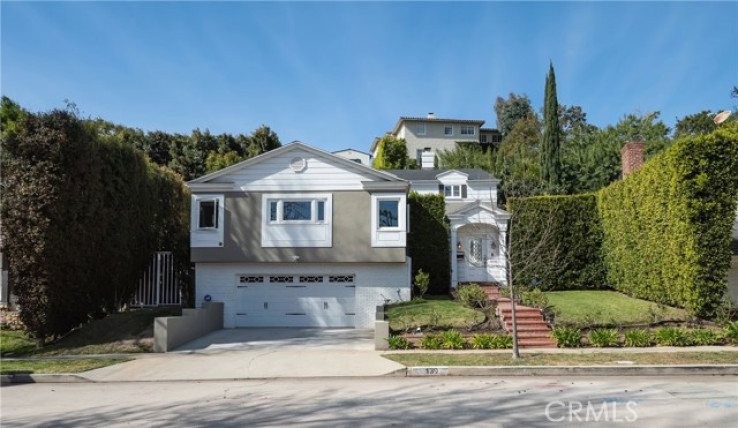 5 Bed Home for Sale in Los Angeles, California