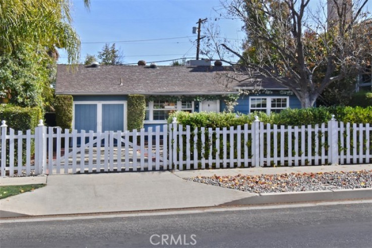Residential Home in Encino
