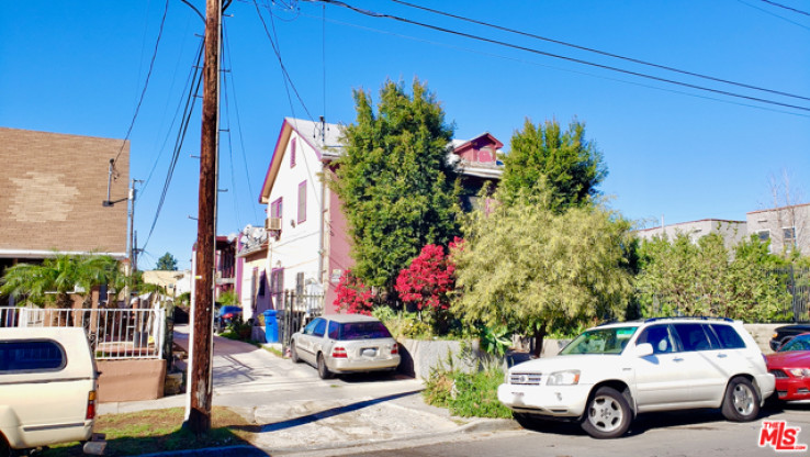 Residential Income in Silver Lake