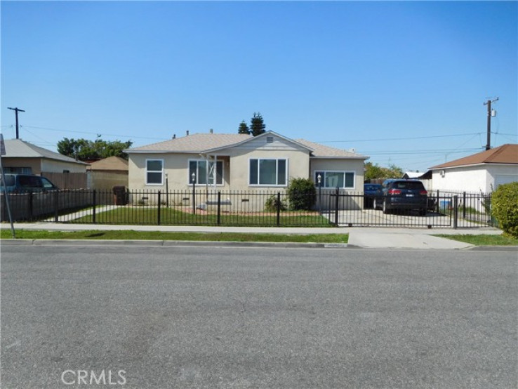 Residential Home in Compton S of Rosecrans, E of Central,W of Ala