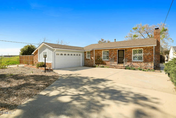 3 Bed Home for Sale in Sun Valley, California
