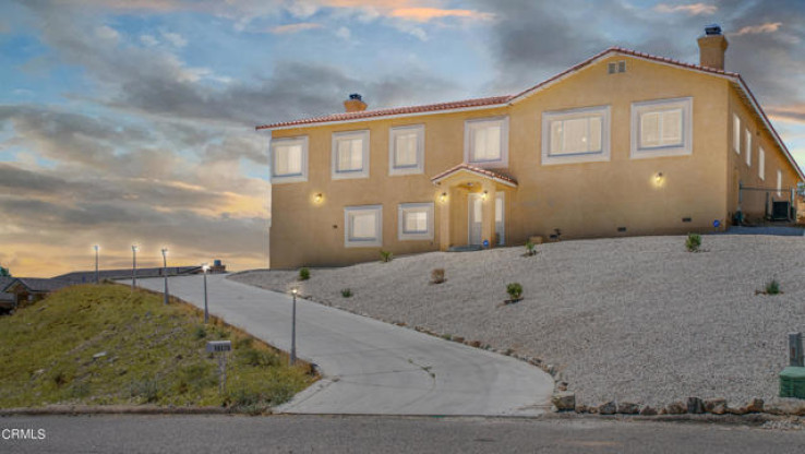Residential Home in Apple Valley