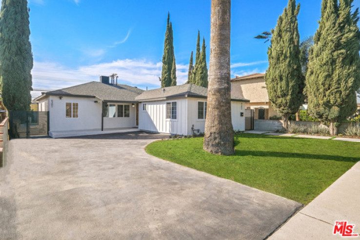 4 Bed Home for Sale in North Hollywood, California