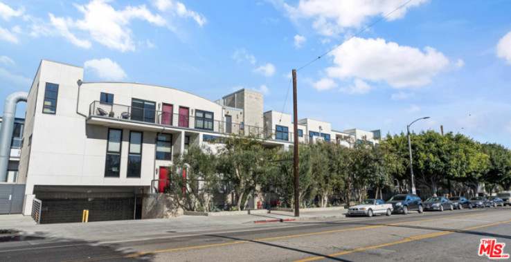 1 Bed Home for Sale in Venice, California
